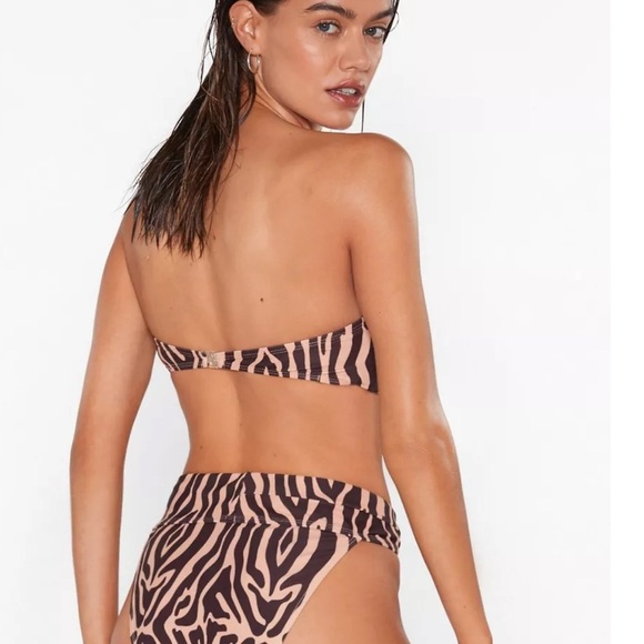 Nasty gal Zebra High Leg Bikini Bottoms - Picture 3 of 10